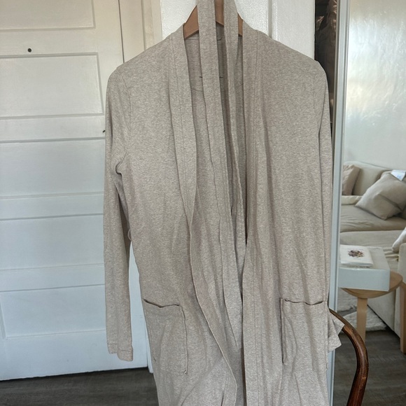 Under The Canopy Robe - Picture 5 of 5